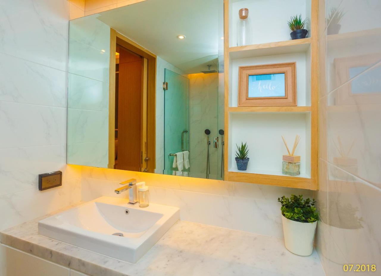 The Aristo Beach By Holy Cow 212 Phuket Esterno foto